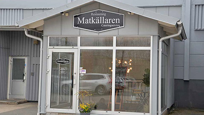 Matkällarens entré.